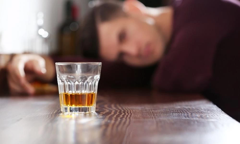 Συσκευή που αφαιρεί το αλκοόλ από το αίμα τρεις φορές πιο γρήγορα μέσω αναπνοής έφτιαξαν επιστήμονες